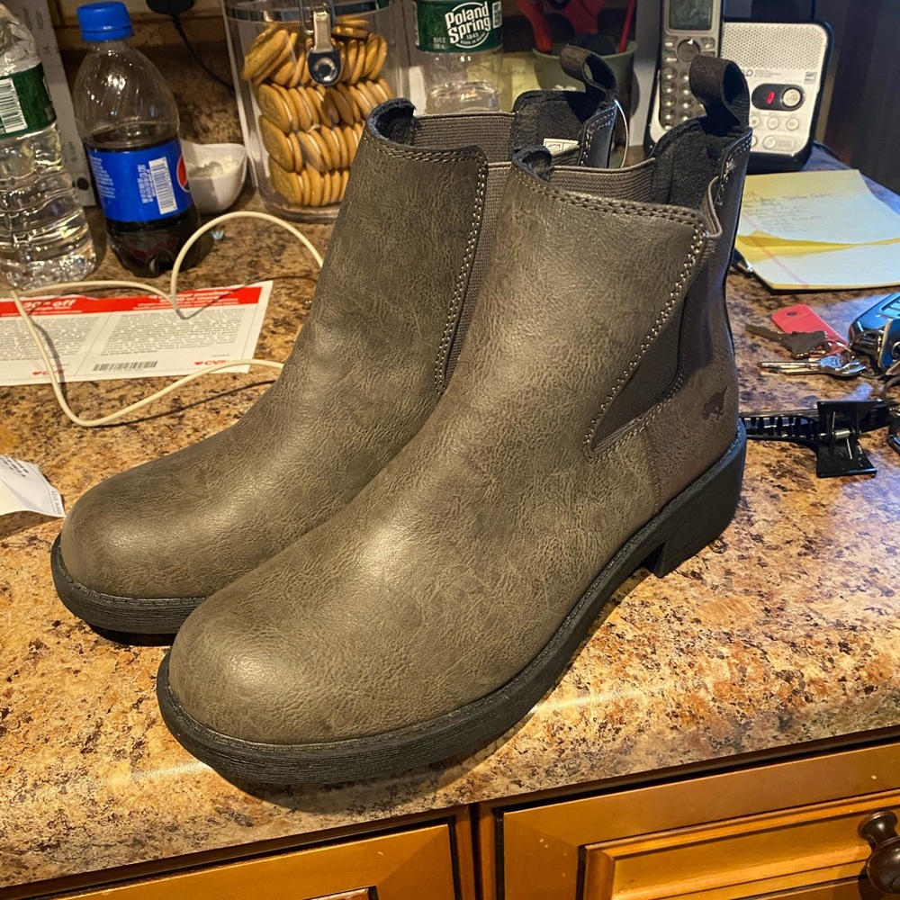 Rocket Dog boots